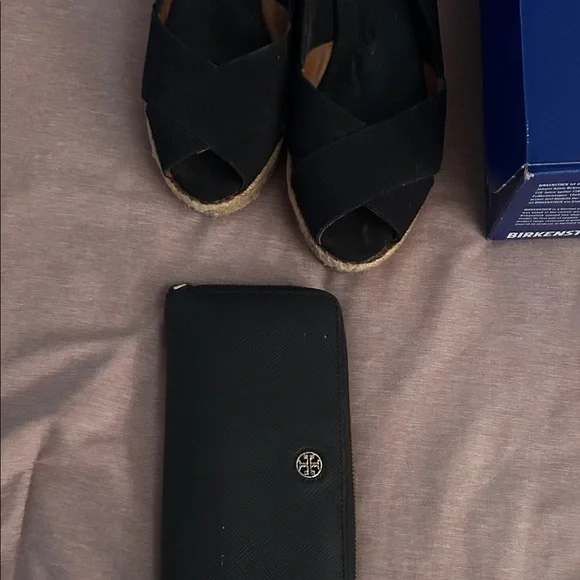 Tory Burch Black Leather Wallet - Picture 3 of 5